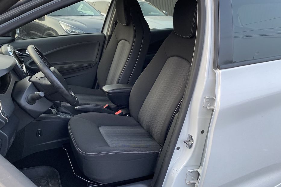 Продам Renault Zoe 2018 года в Луцке