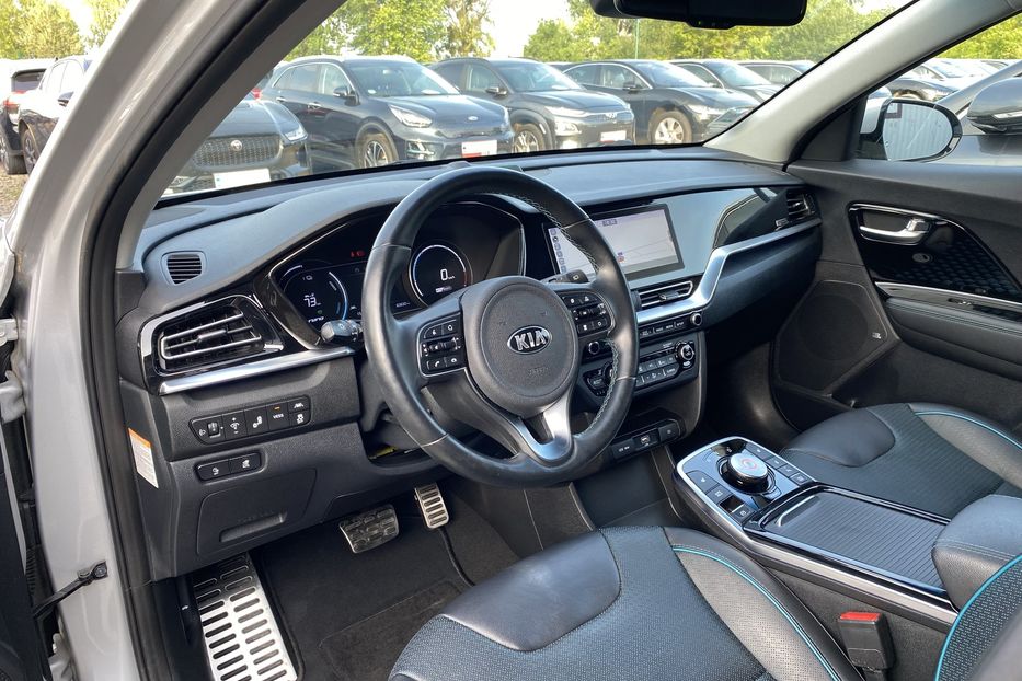 Продам Kia Niro 64kWhМакс.комплектаціяPrestige 2021 года в Львове