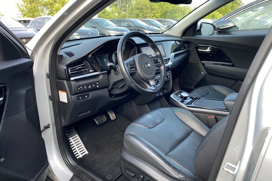 Продам Kia Niro 64kWhМакс.комплектаціяPrestige 2021 года в Львове