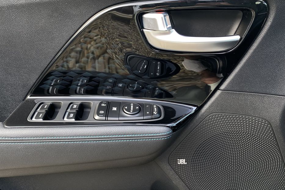 Продам Kia Niro 64kWhМакс.комплектаціяPrestige 2021 года в Львове