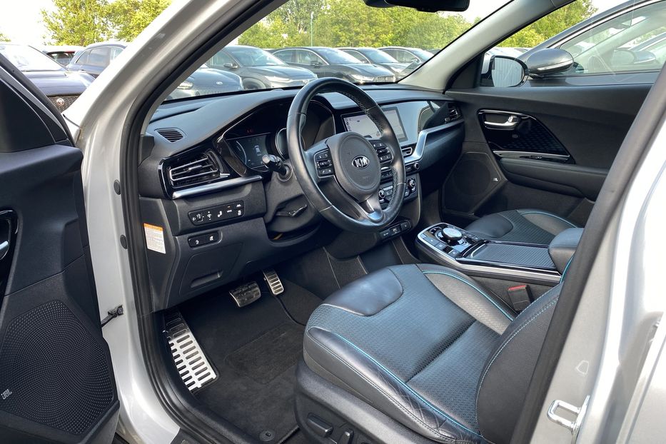 Продам Kia Niro 64kWhМакс.комплектаціяPrestige 2021 года в Львове