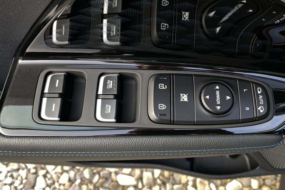 Продам Kia Niro 64kWhМакс.комплектаціяPrestige 2021 года в Львове