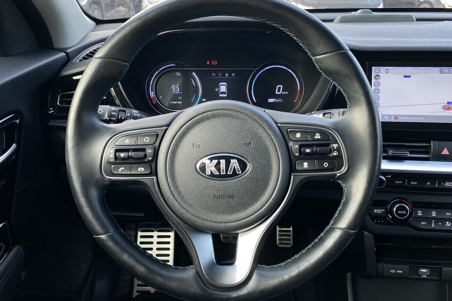 Продам Kia Niro 64kWhМакс.комплектаціяPrestige 2021 года в Львове