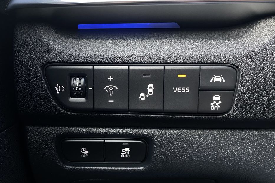 Продам Kia Niro 64kWhМакс.комплектаціяPrestige 2021 года в Львове