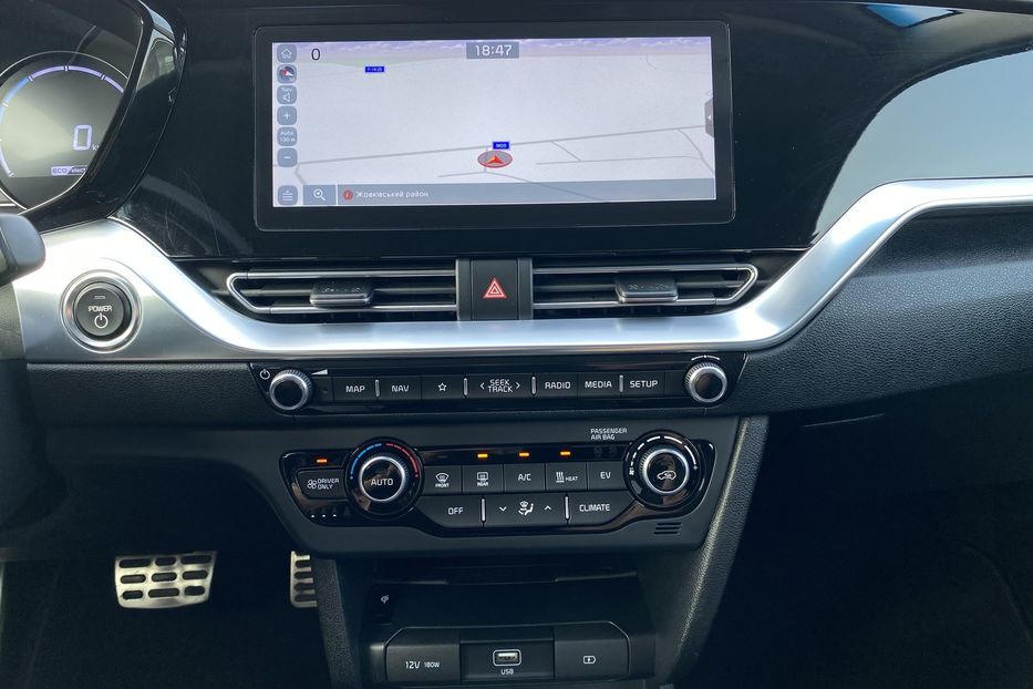 Продам Kia Niro 64kWhМакс.комплектаціяPrestige 2021 года в Львове