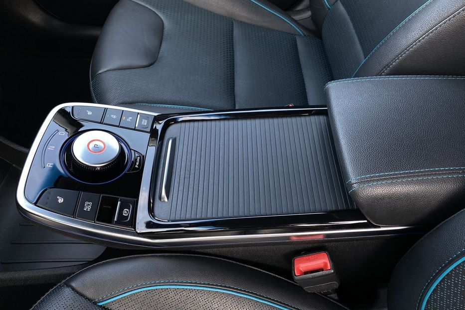 Продам Kia Niro 64kWhМакс.комплектаціяPrestige 2021 года в Львове
