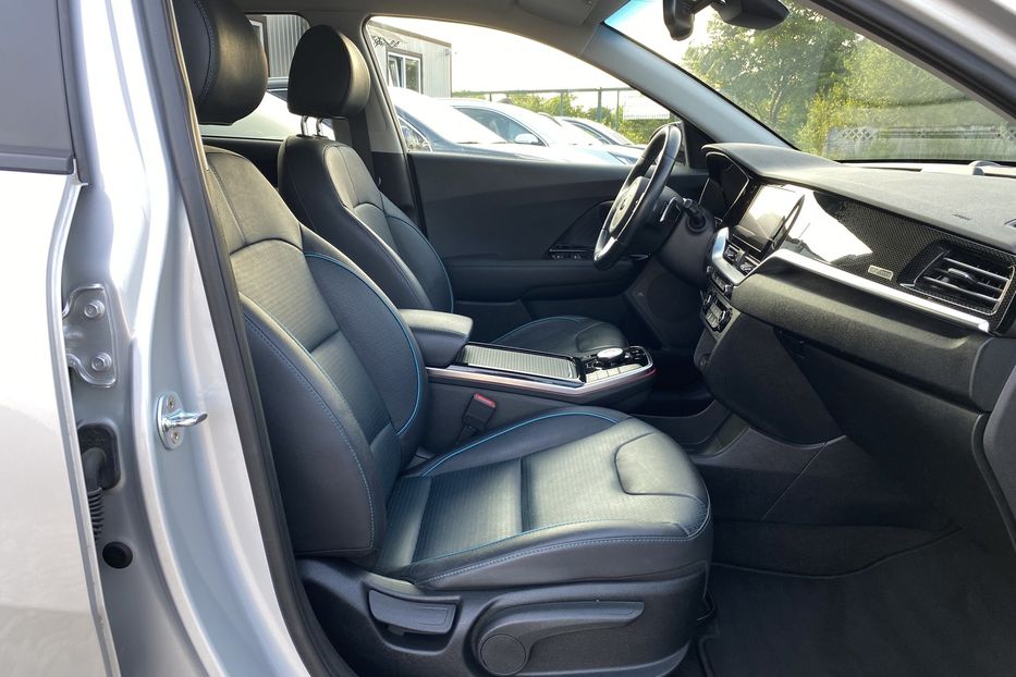 Продам Kia Niro 64kWhМакс.комплектаціяPrestige 2021 года в Львове