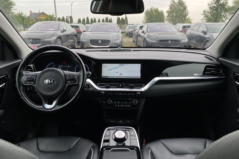 Продам Kia Niro 64 kWh Макс. комплектація 2021 года в Львове