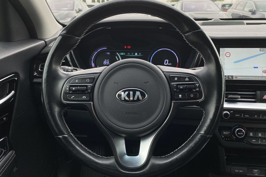 Продам Kia Niro 64 kWh Макс. комплектація 2021 года в Львове