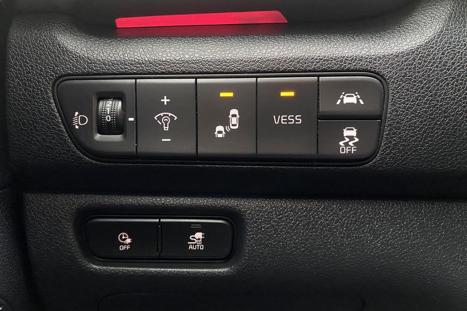 Продам Kia Niro 64 kWh Макс. комплектація 2021 года в Львове