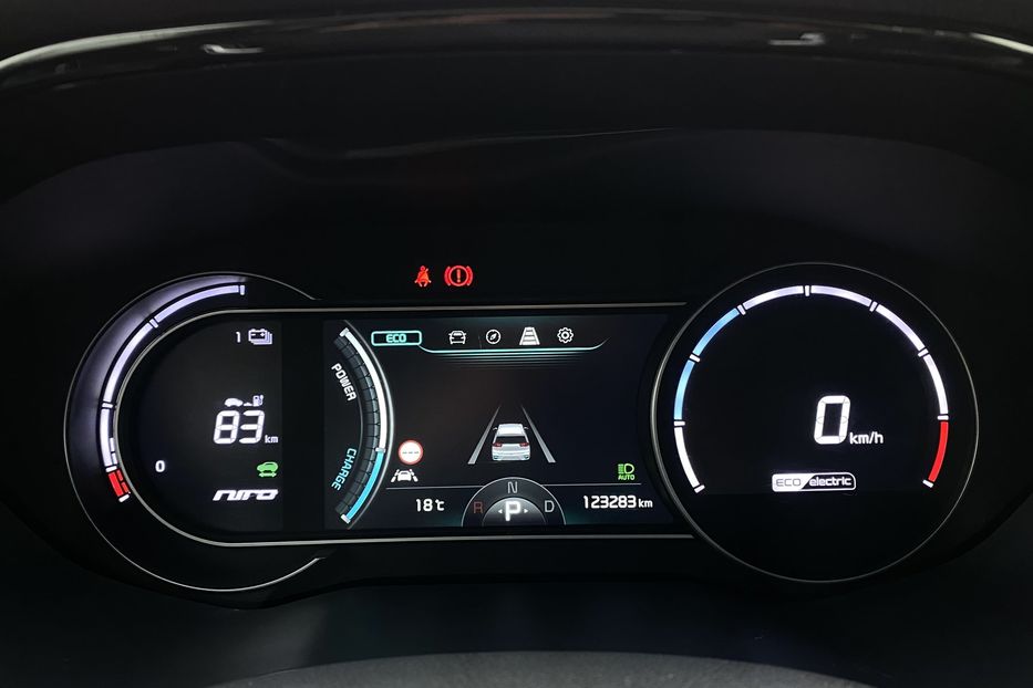 Продам Kia Niro 64 kWh Макс. комплектація 2021 года в Львове