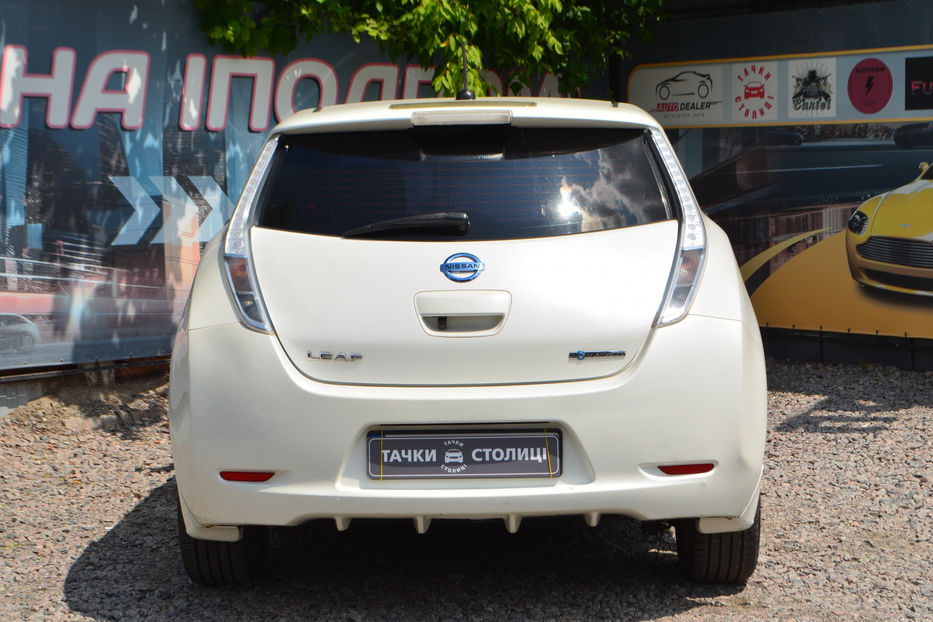 Продам Nissan Leaf 2013 года в Киеве