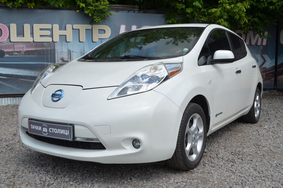 Продам Nissan Leaf 2013 года в Киеве