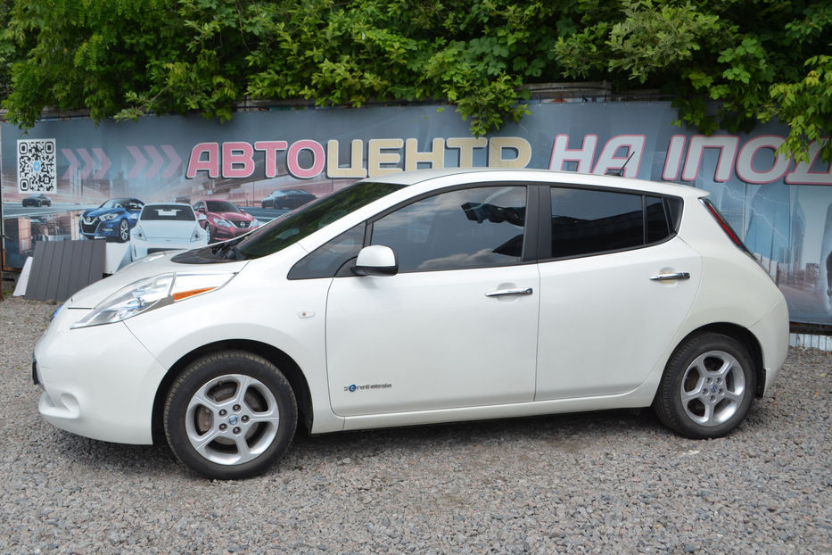 Продам Nissan Leaf 2013 года в Киеве