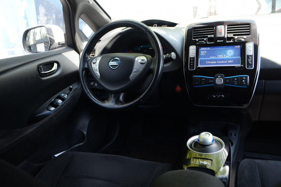 Продам Nissan Leaf 2013 года в Киеве