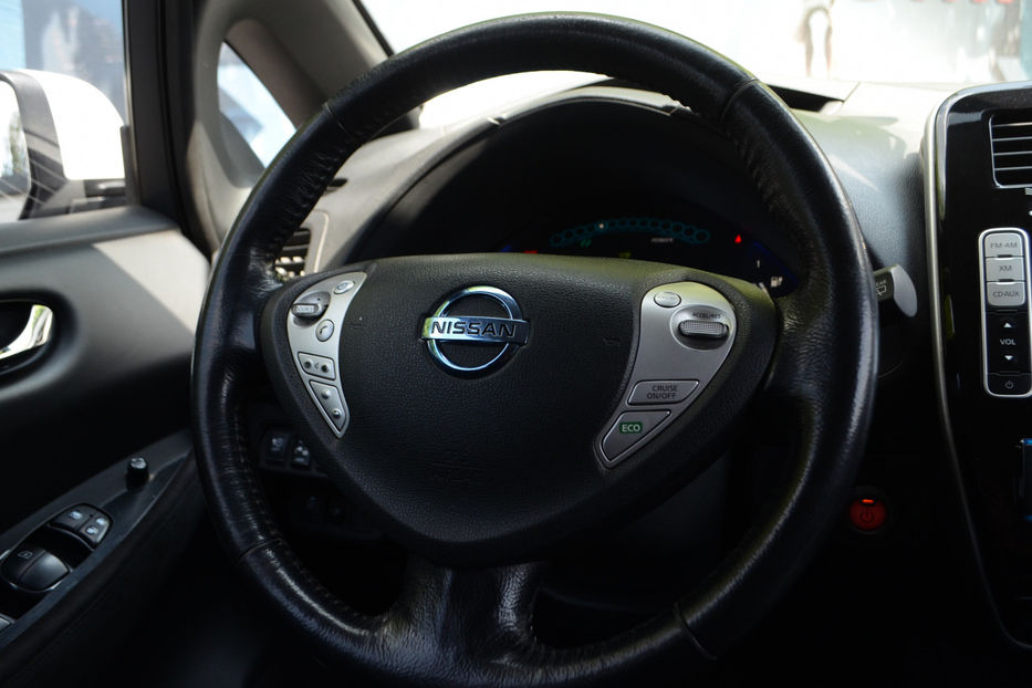 Продам Nissan Leaf 2013 года в Киеве