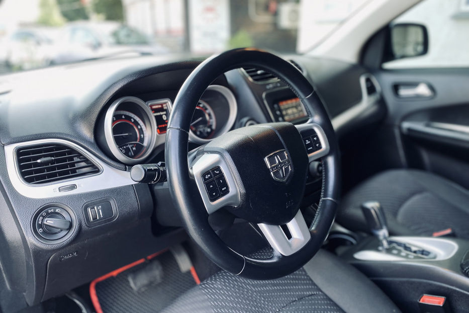 Продам Dodge Journey 2017 года в Киеве