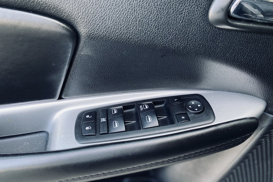 Продам Dodge Journey 2017 года в Киеве