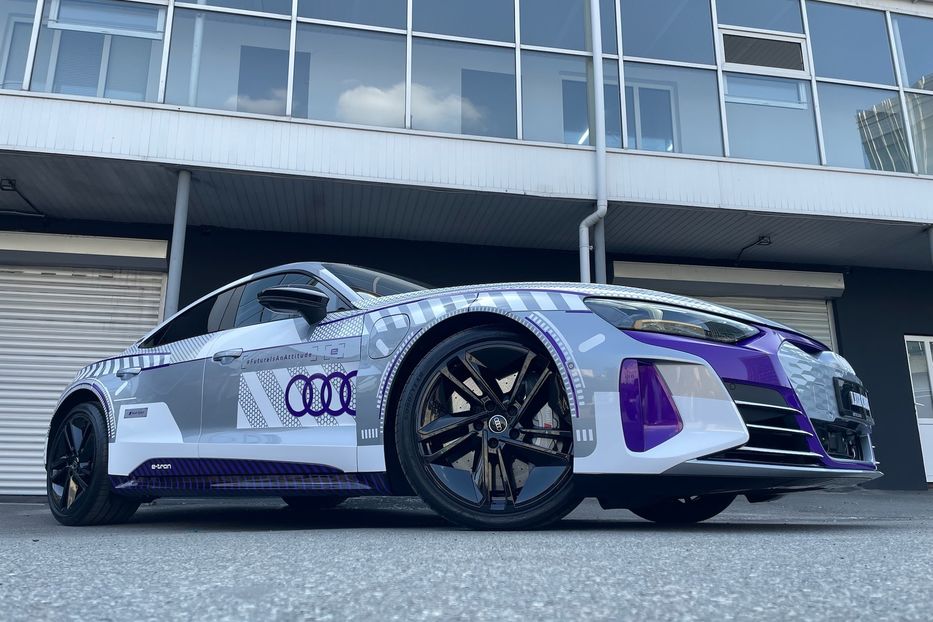 Продам Audi E-Tron GT RS  2024 года в Киеве