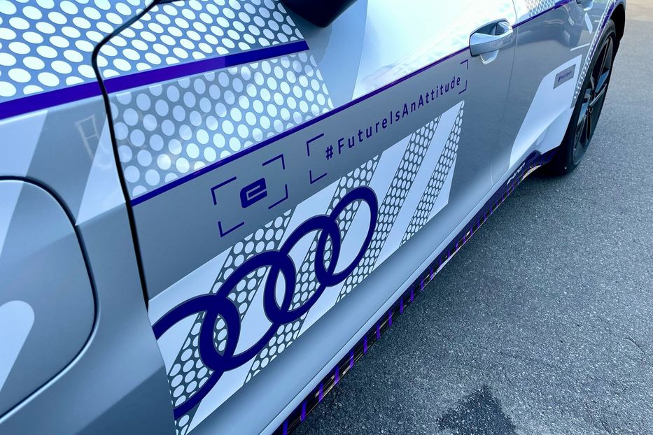 Продам Audi E-Tron GT RS  2024 года в Киеве