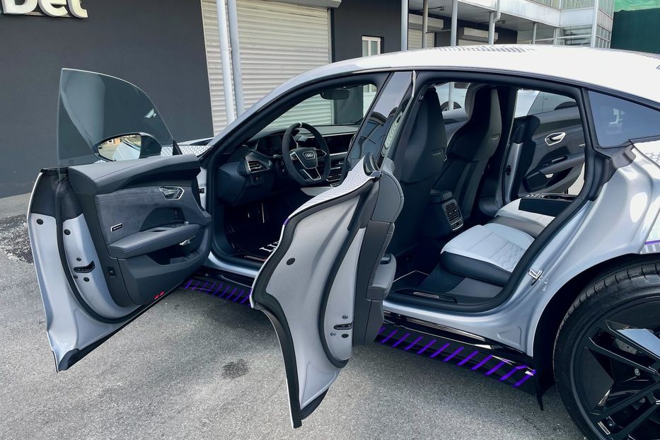 Продам Audi E-Tron GT RS  2024 года в Киеве