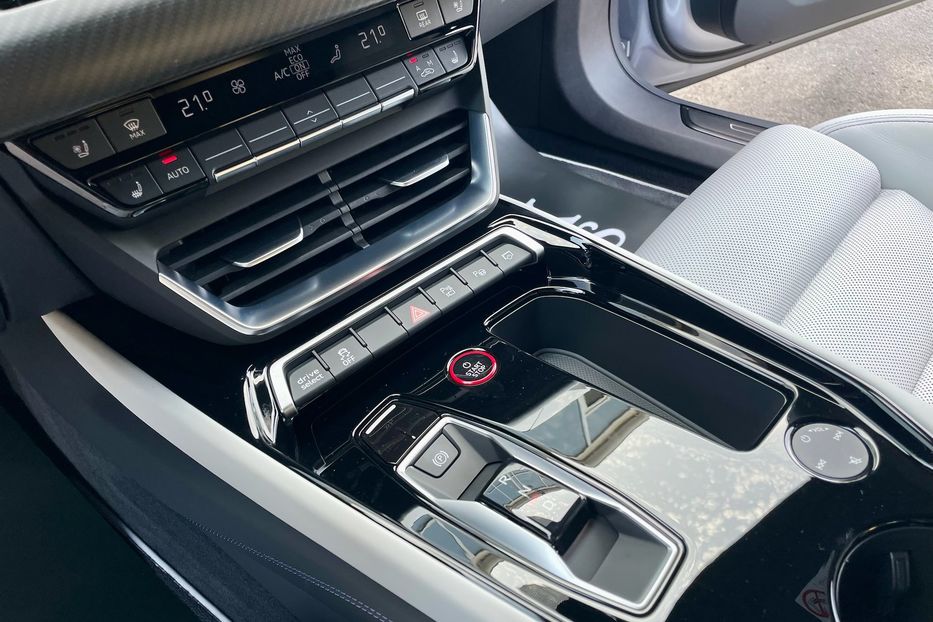 Продам Audi E-Tron GT RS  2024 года в Киеве