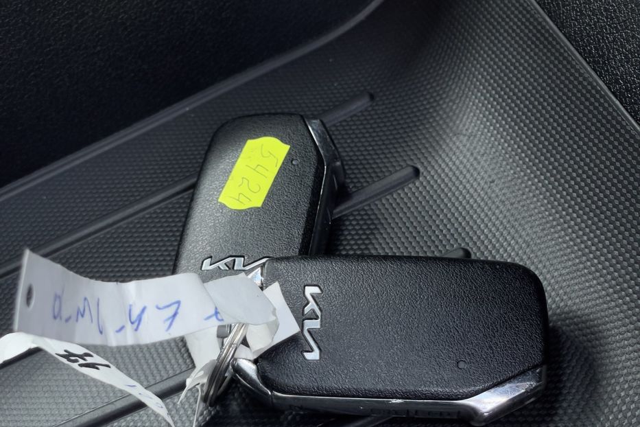 Продам Kia Niro 2021 года в Львове