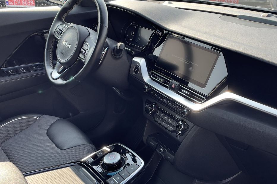 Продам Kia Niro 2021 года в Львове