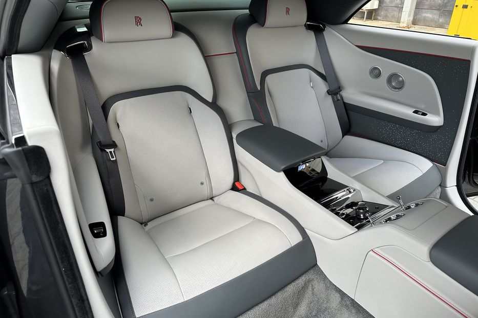 Продам Rolls-Royce Wraith Spectre 2024 года в Киеве