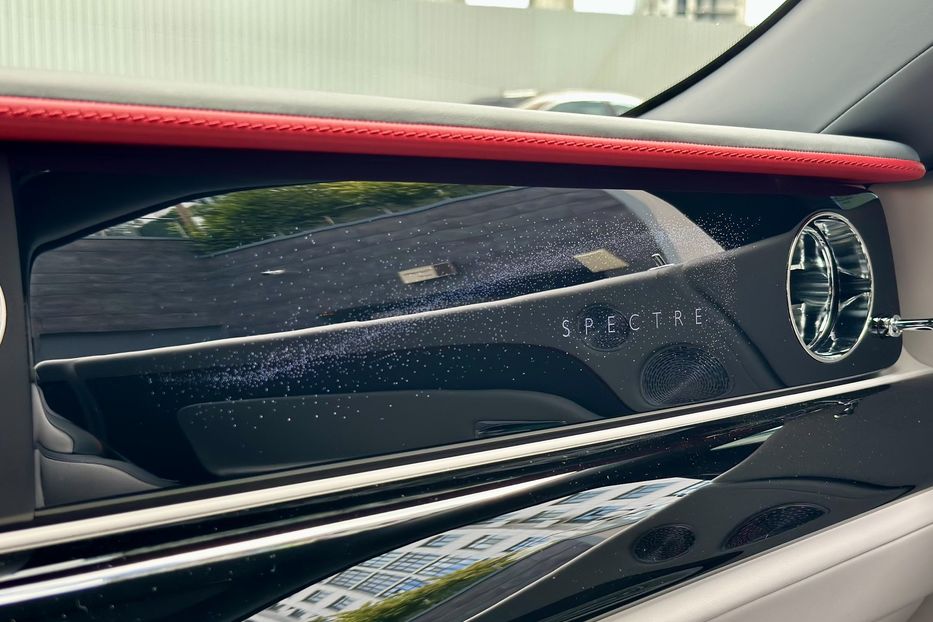 Продам Rolls-Royce Wraith Spectre 2024 года в Киеве
