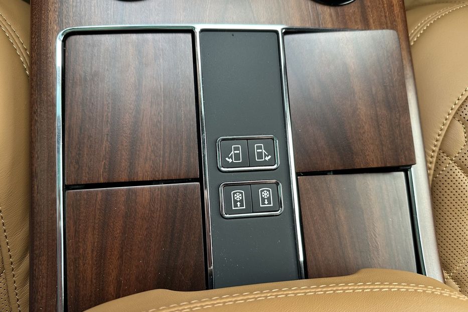 Продам Land Rover Range Rover SV Autobiography 5.0 SC 2021 года в Киеве