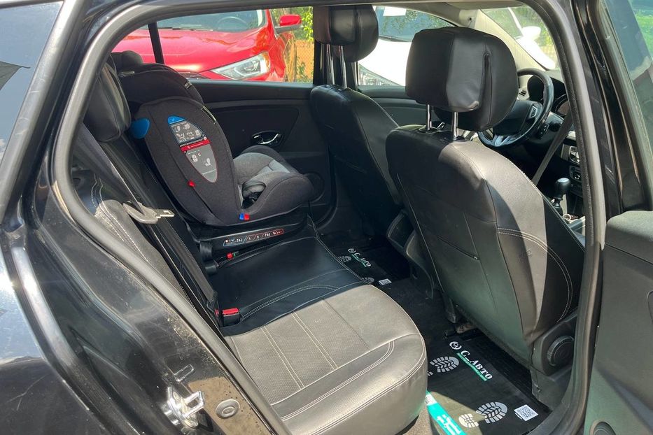 Продам Renault Megane 2012 года в Черновцах