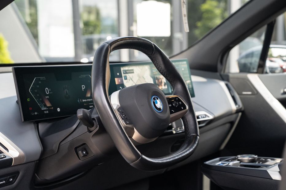 Продам BMW iX 40E xDrive 2022 года в Черновцах