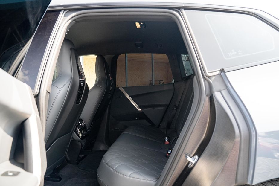 Продам BMW iX 40E xDrive 2022 года в Черновцах