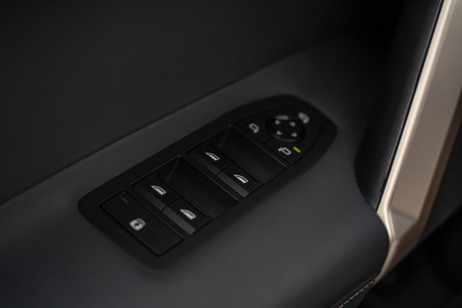 Продам BMW iX 40E xDrive 2022 года в Черновцах