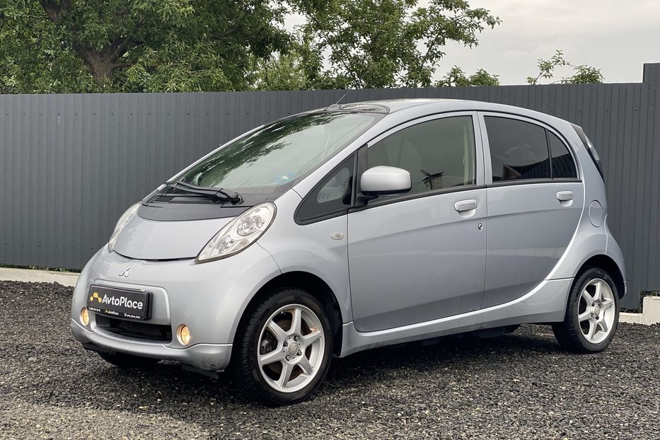 Продам Mitsubishi i-MiEV 2015 года в Луцке