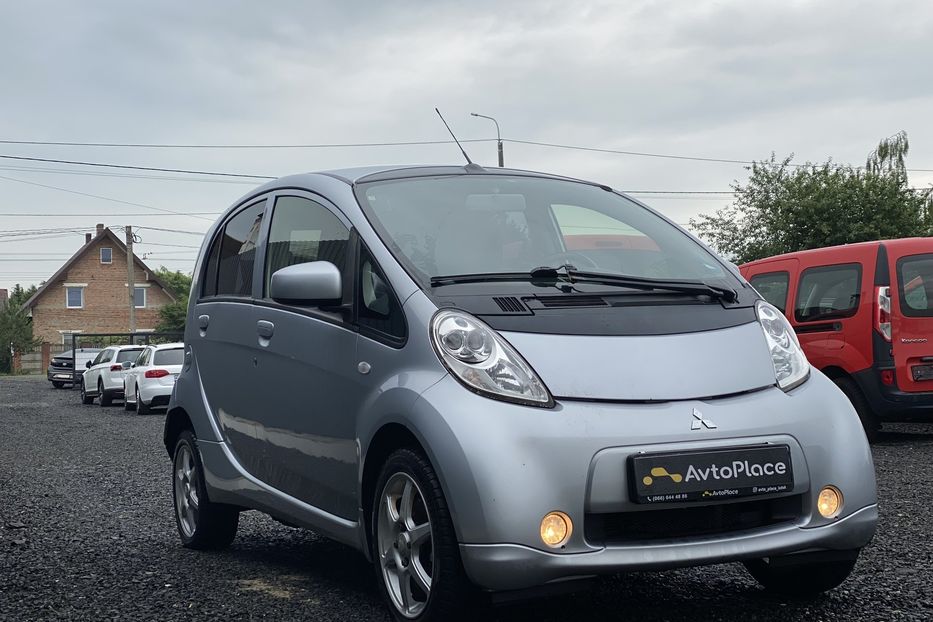 Продам Mitsubishi i-MiEV 2015 года в Луцке