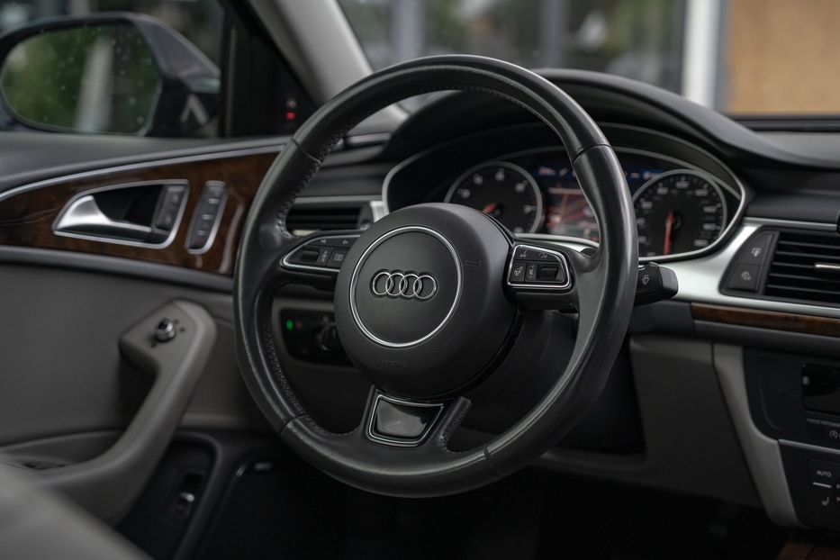 Продам Audi A6 Premium Plus 2015 года в Черновцах