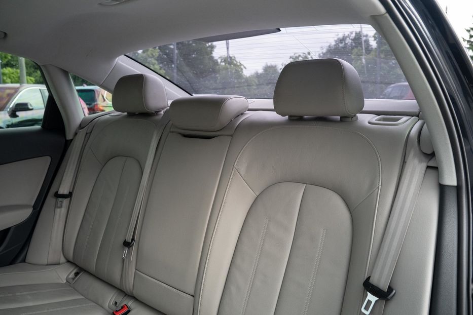 Продам Audi A6 Premium Plus 2015 года в Черновцах