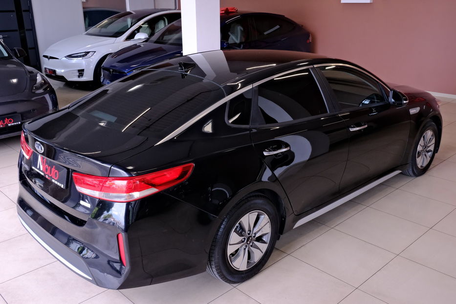 Продам Kia Optima Hybrid 2018 года в Одессе