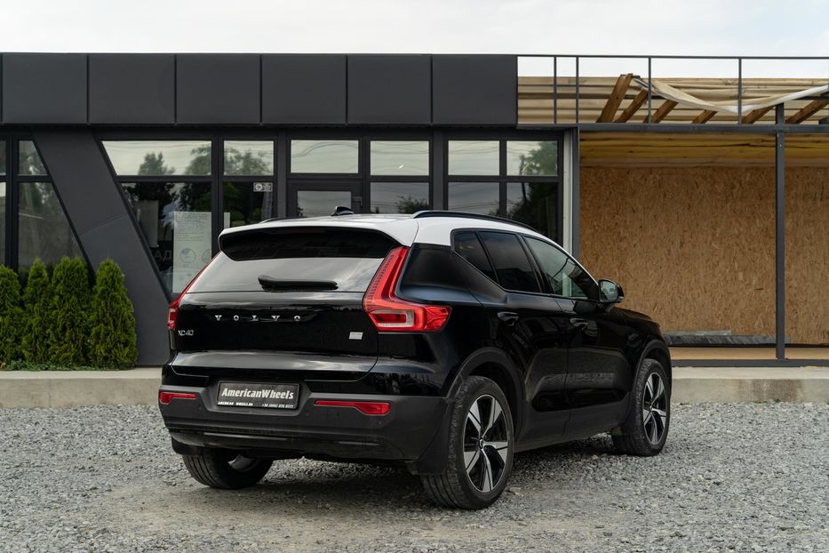 Продам Volvo A XC40 Recharge 2022 года в Черновцах