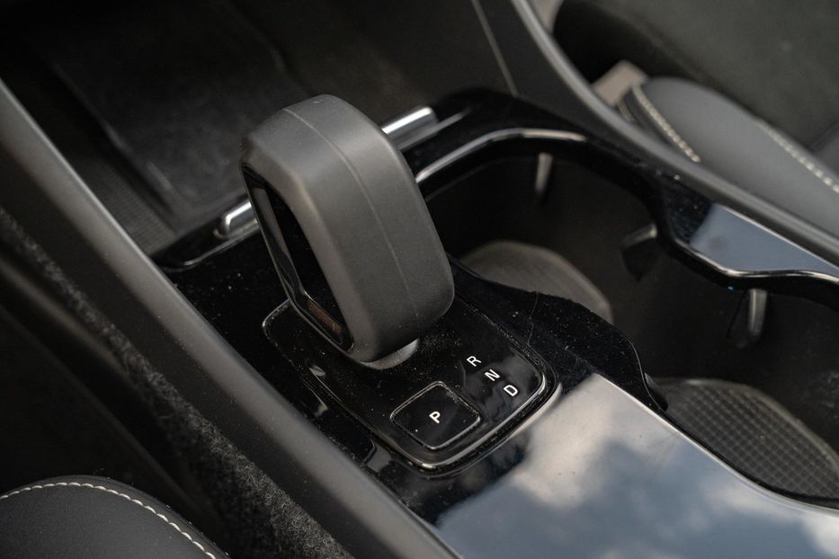 Продам Volvo A XC40 Recharge 2022 года в Черновцах