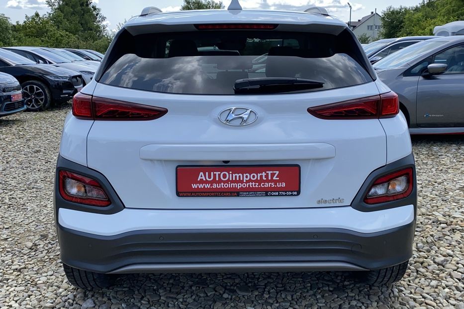 Продам Hyundai Kona 64кВт Проекція Підігрів сидінь 2020 года в Львове