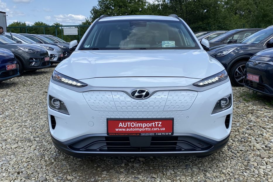 Продам Hyundai Kona 64кВт Проекція Підігрів сидінь 2020 года в Львове
