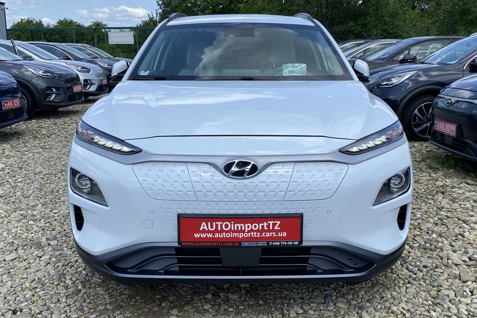 Продам Hyundai Kona 64кВт Проекція Підігрів сидінь 2020 года в Львове