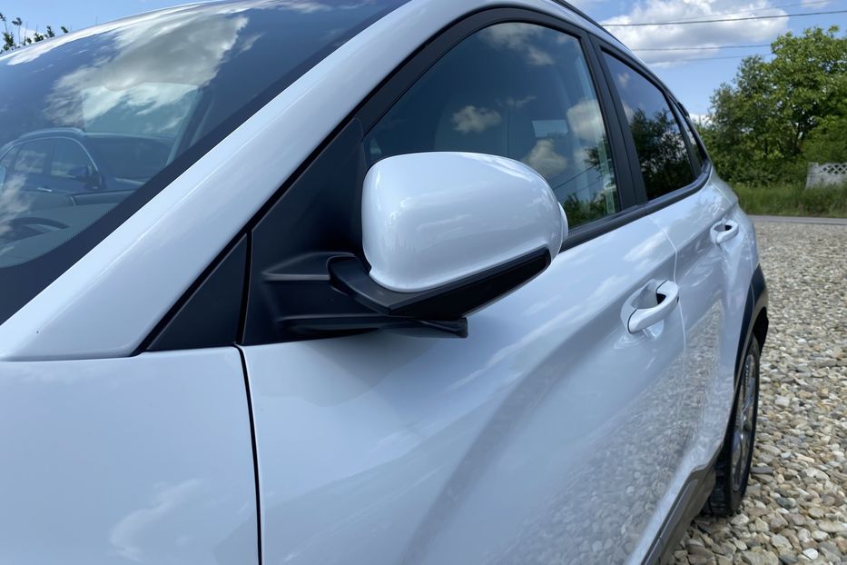 Продам Hyundai Kona 64кВт Проекція Підігрів сидінь 2020 года в Львове