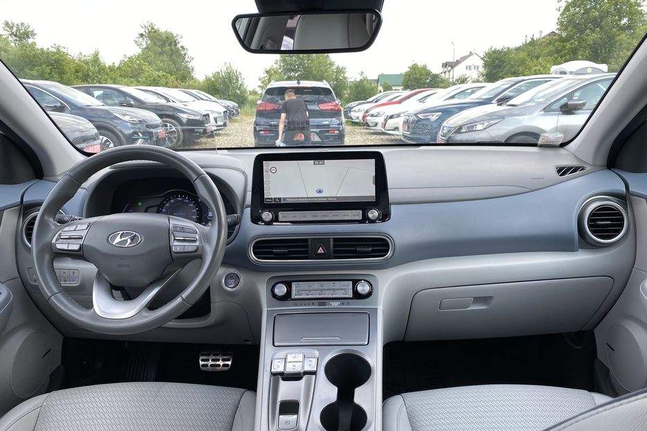 Продам Hyundai Kona 64кВт Проекція Підігрів сидінь 2020 года в Львове