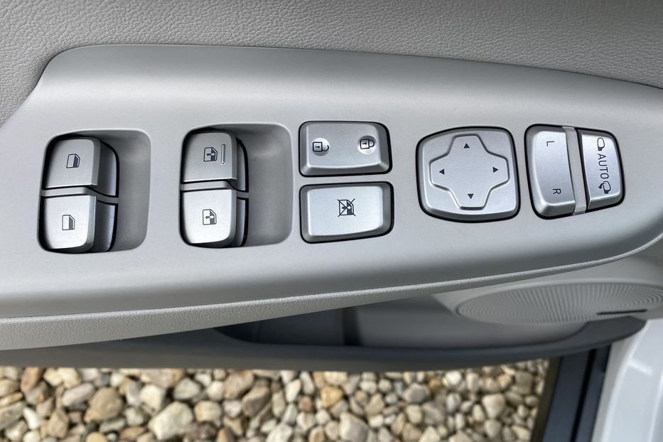 Продам Hyundai Kona 64кВт Проекція Підігрів сидінь 2020 года в Львове