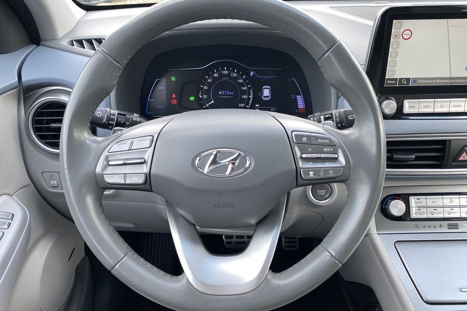 Продам Hyundai Kona 64кВт Проекція Підігрів сидінь 2020 года в Львове