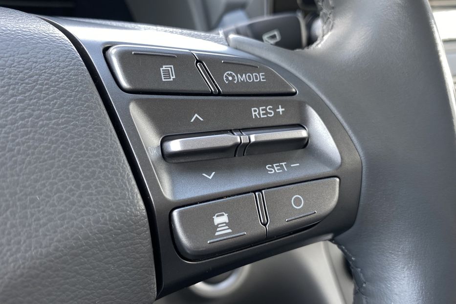 Продам Hyundai Kona 64кВт Проекція Підігрів сидінь 2020 года в Львове